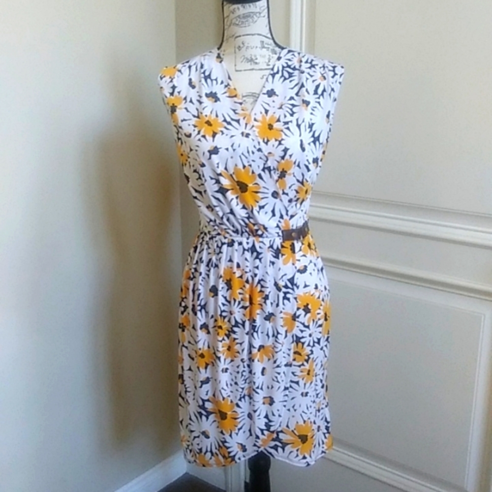 PRICE🔽 Michael Kors Floral Dress